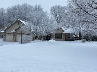 W198N11500 Jamestree Rd, Germantown, WI 53022