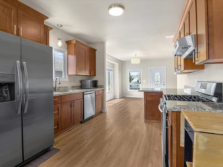 1511 McDougall Ave — Photo 11