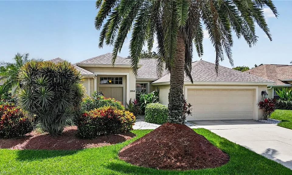 1954 Terrazzo Ln