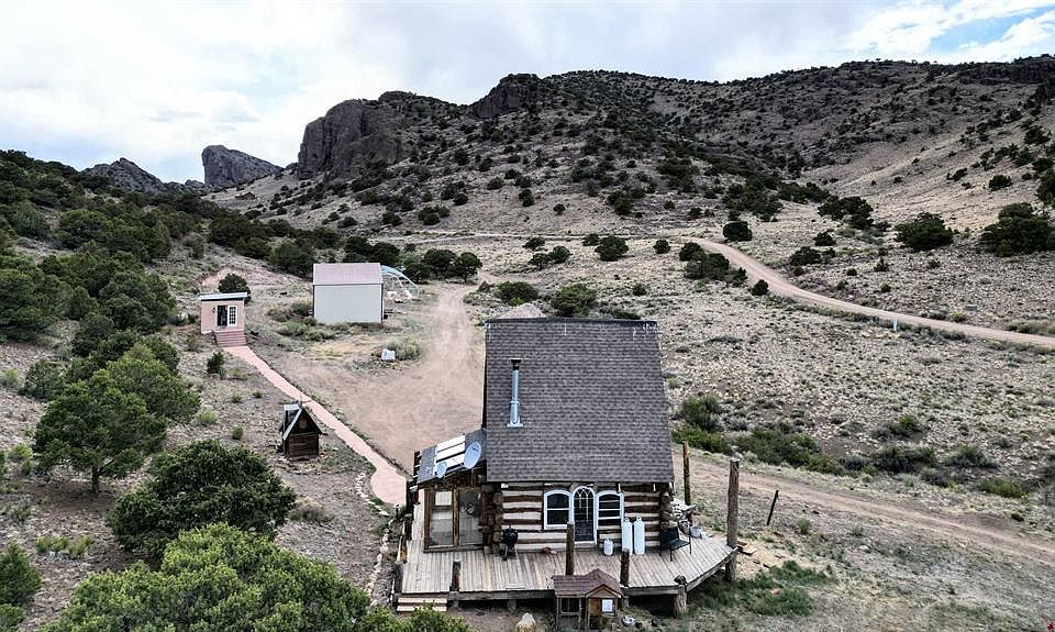 1st image of 37258 Elkhorn Canyon Road