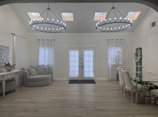 (Undisclosed Address), Downey, CA 90240