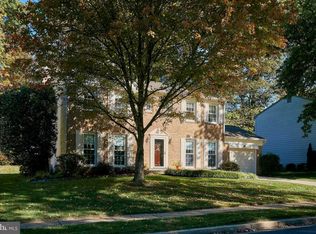 9428 Delancey Dr, Vienna, VA 22182