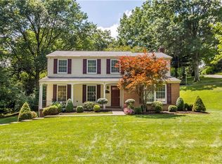 421 Manordale Rd, Pittsburgh, PA 15241