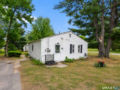 (Undisclosed Address), Windsor Locks, CT, 06096