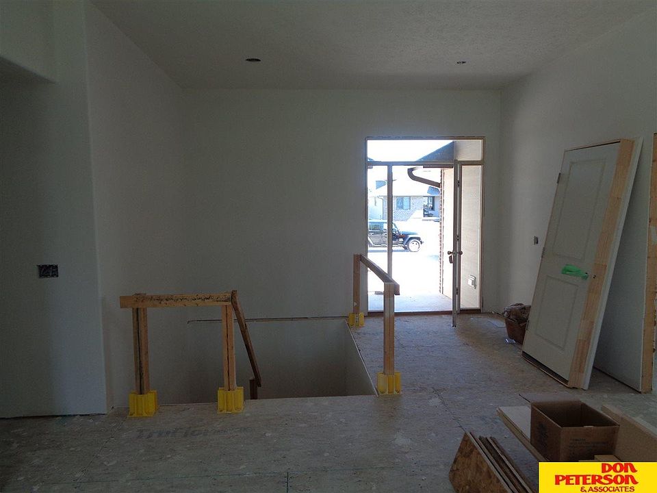 2nd image of 2735 Brooks Hollow Dr