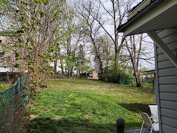 3rd image of 39 William Ave