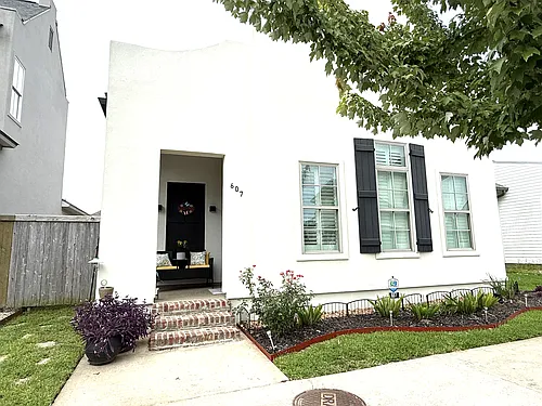 607 Waterview Rd Photo 1