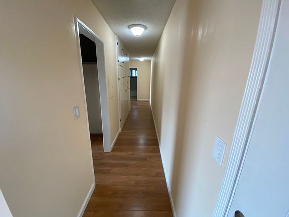 4th image of 4312 Green Ave #10