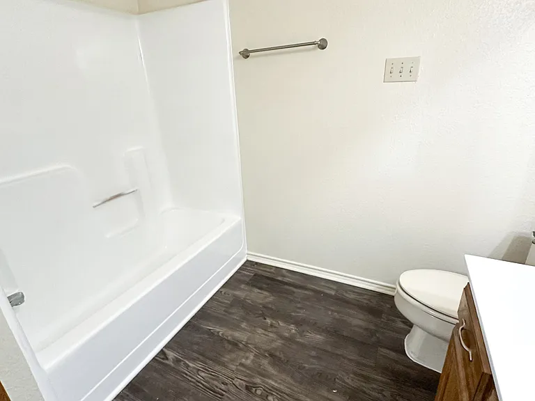 721 Avenue A #8 — Photo 23