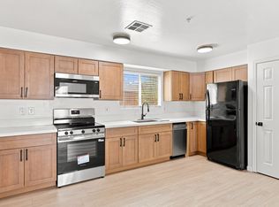 2324 W Lone Cactus Dr APT 11, Phoenix, AZ 85027