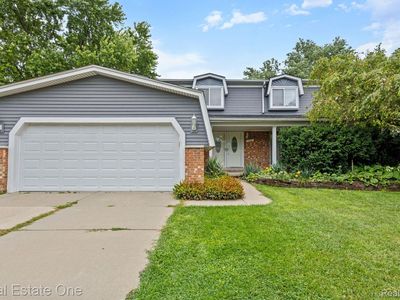 1740 Lakewood Dr, Troy, MI, 48083