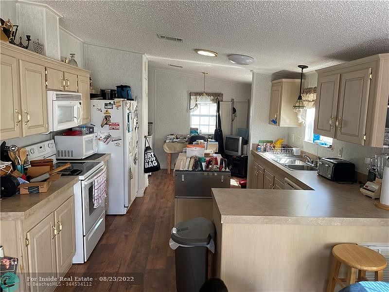 2nd image of 8611 SW 22nd Ct