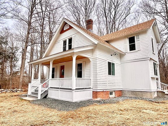 2nd image of 44A Main Street