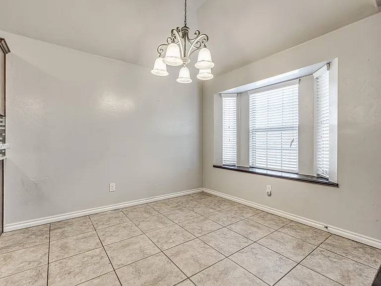 3305 NW 161st St — Photo 6