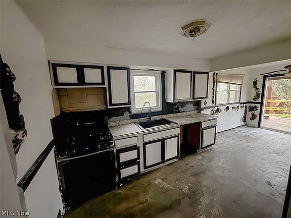 4th image of 3218 Shadyside Dr