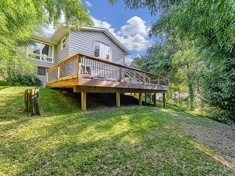521 Woodhaven Dr #ID1308987P — Photo 14