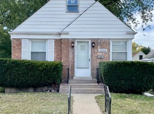 18010 School St, Lansing, IL 60438