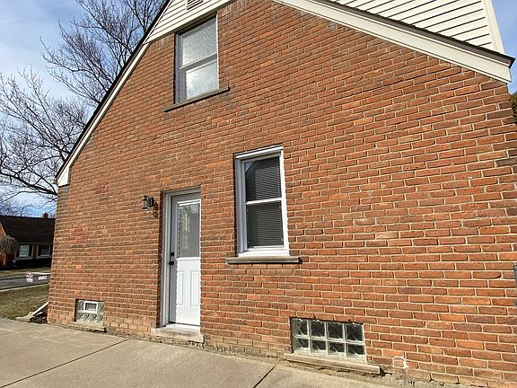 New side entry door