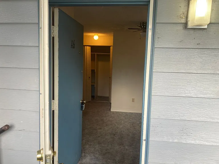 1135 Florida Rd #A6 — Photo 22