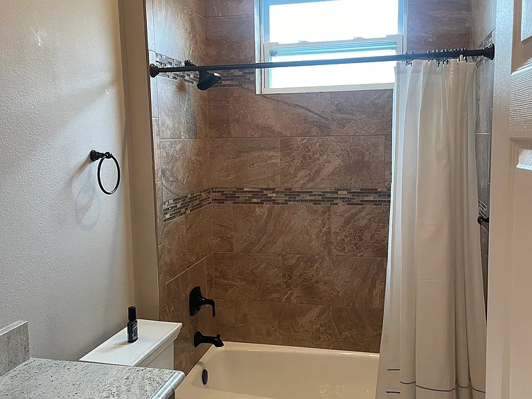7135 Kensington Ct — Photo 8
