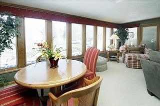 5th image of 94 Cascade Dr