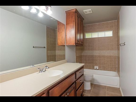 3rd image of 2213 Pine View Ter