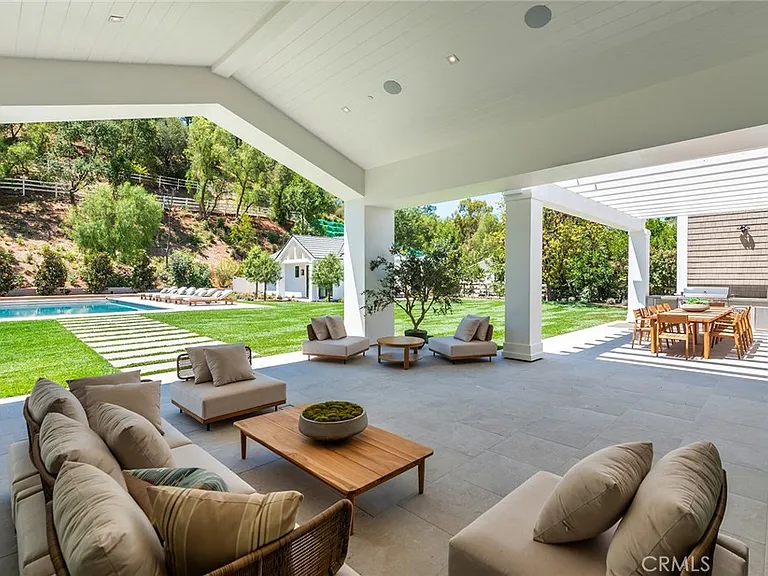 24044 Long Valley Rd — Photo 45