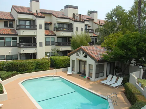 1422 S Villa Way, Walnut Creek, CA 94595