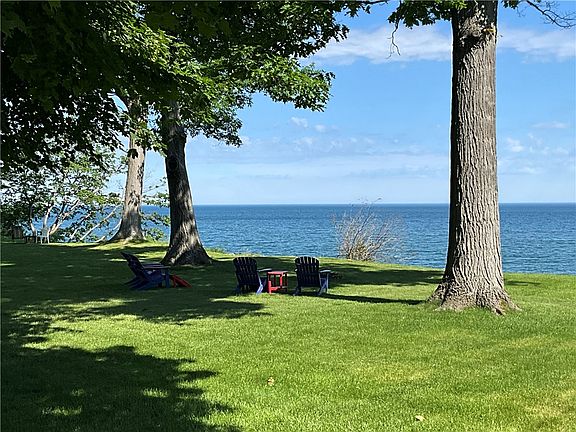 3rd image of 13283 Lakeside Park Rd