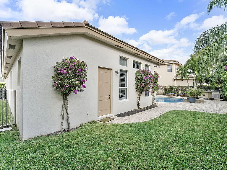 2903 Fontana Ln — Photo 50