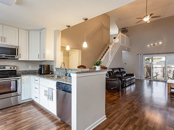 4th image of 1280 Constitution Ct APT 302