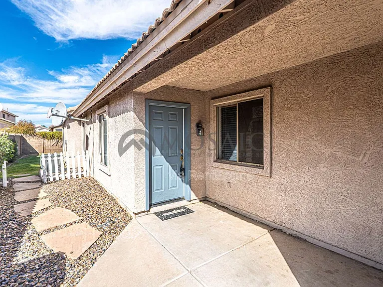 8646 E Nido Ave — Photo 3