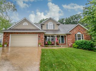 4908 Maple Leaf Dr, Columbia, MO 65201