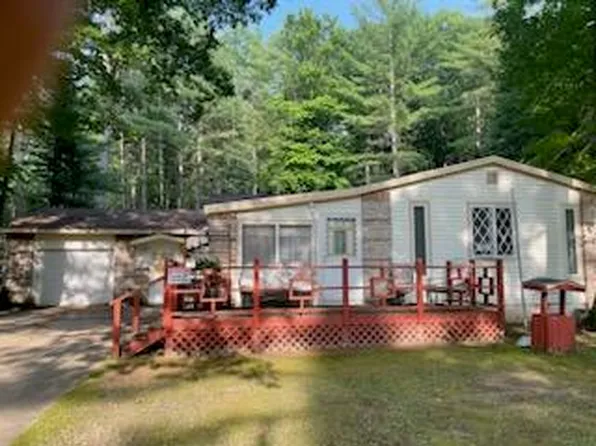 2034 Sunset Dr, Lupton, MI 48635