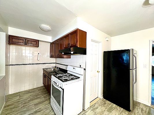 2nd image of 47-48 49th St Floor 2