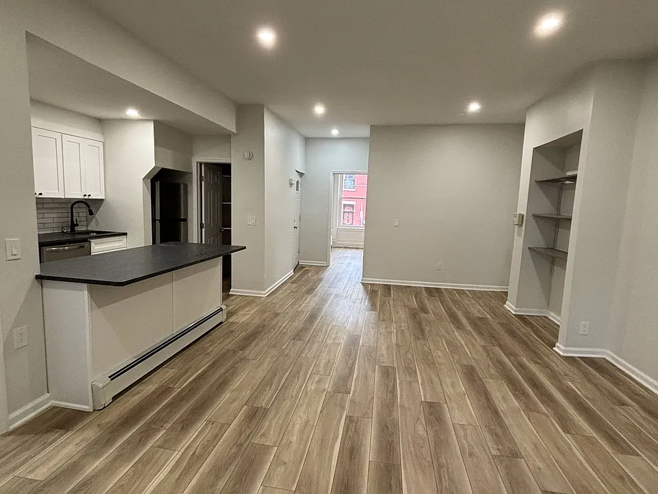 96 Chestnut St #1R