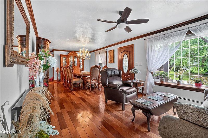 3rd image of 7 Marquette Avenue