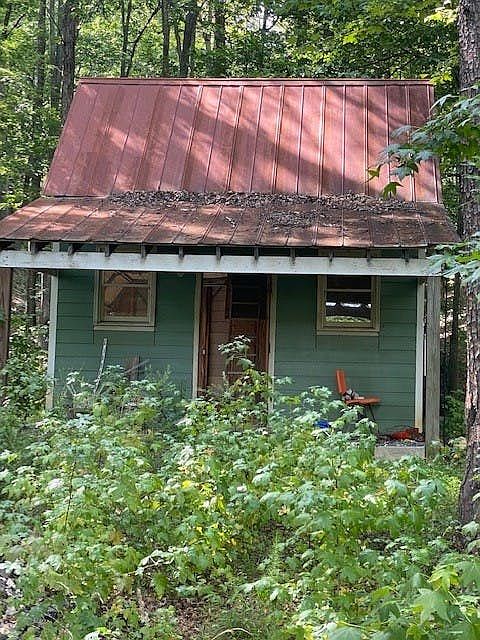 2nd image of 1087 Skidder Way