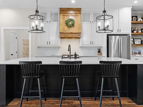 4th image of 222 Rs County Rd #4269