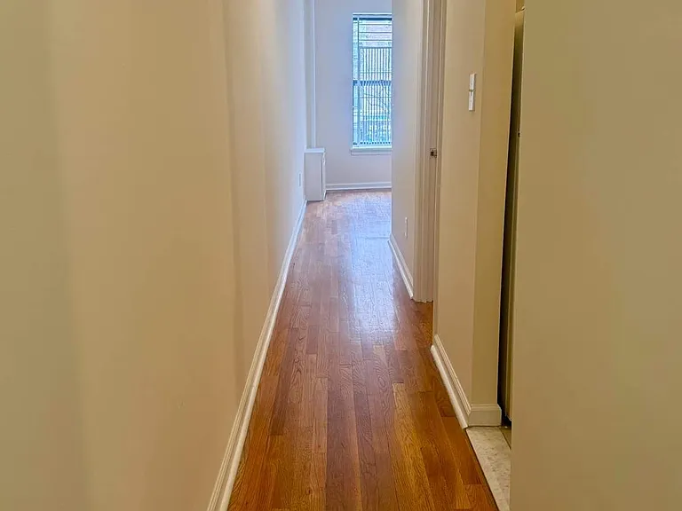 2708 Broadway #2 — Photo 7