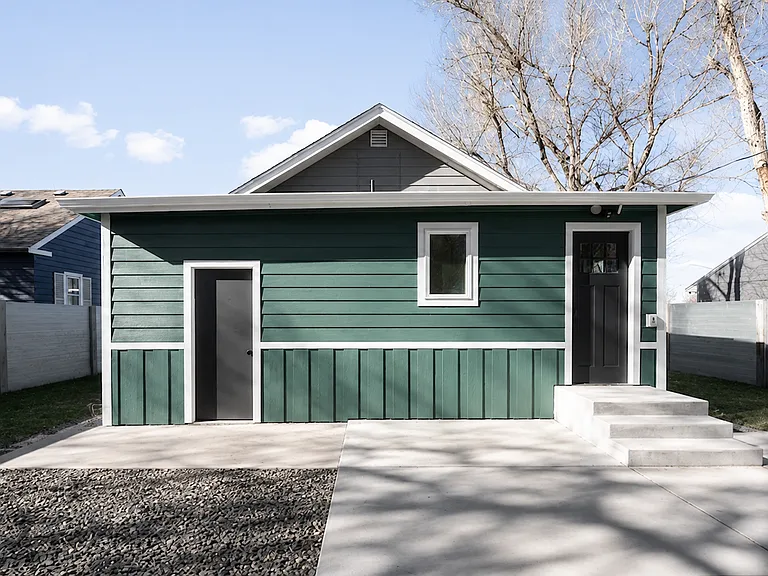 755 Carbon St — Photo 6