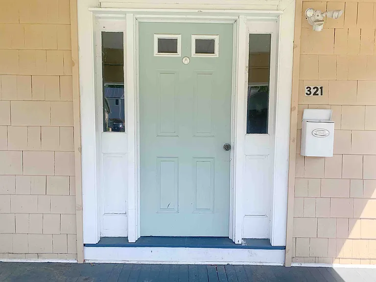321 Bridge St — Photo 17