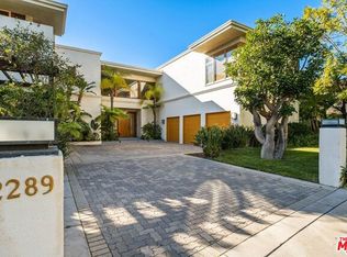 2289 Stratford Cir, Los Angeles, CA 90077