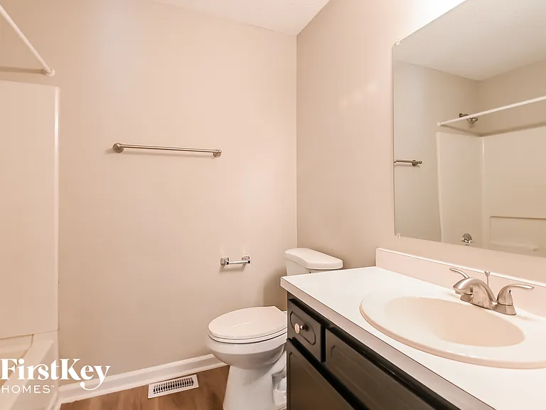 105 Amber Ln — Photo 12
