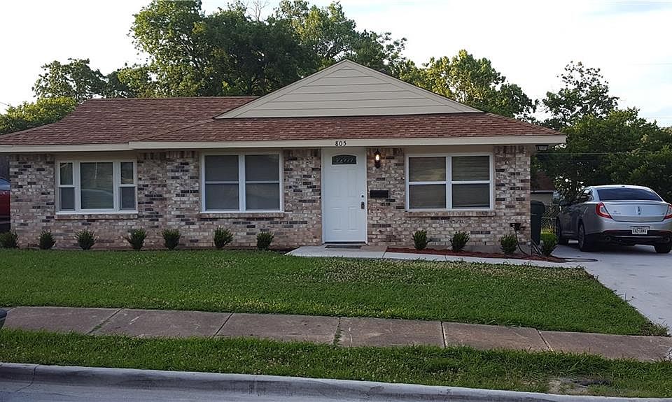 1st image of 805 E Daugherty Dr
