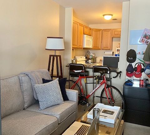 3rd image of 607 W Wrightwood Ave APT 706