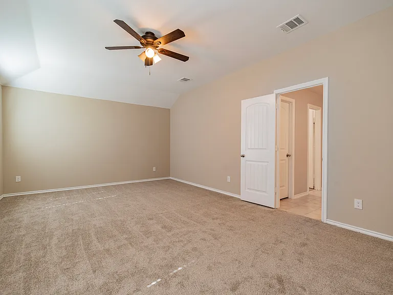 1120 Decker Dr — Photo 12