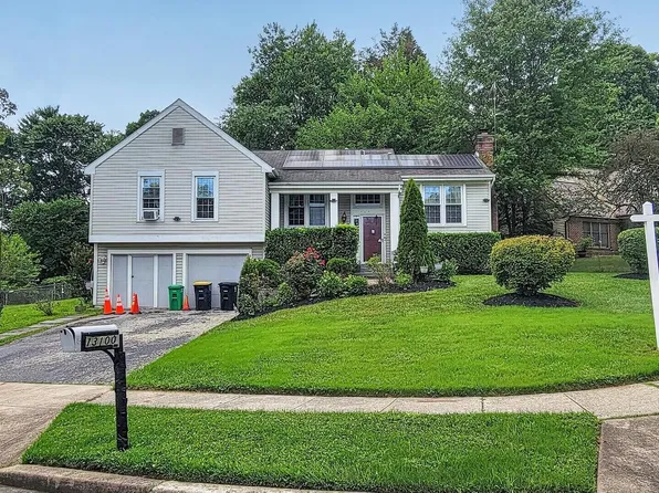 13100 N Point Ln, Laurel, MD 20708