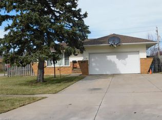 13492 Cherokee Trl, Middleburg Heights, OH 44130