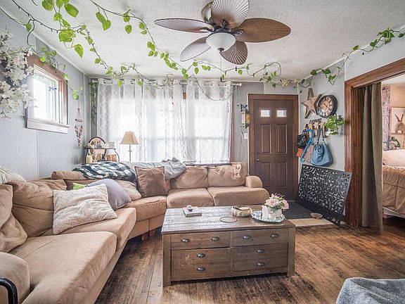 3rd image of 3748 E Holmes Ave #3748A
